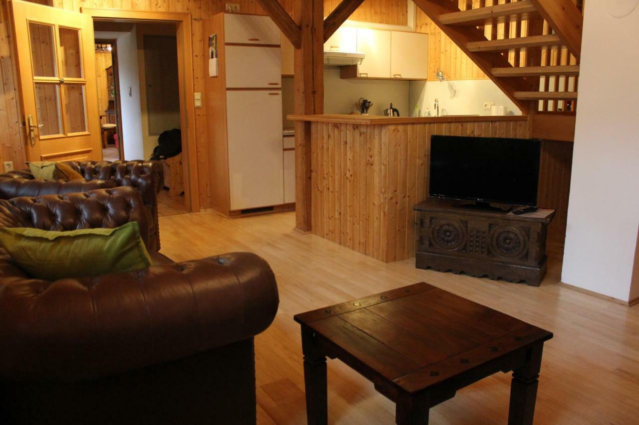 Ferienwohnung Zum Alten Forsthaus Messern ภายนอก รูปภาพ